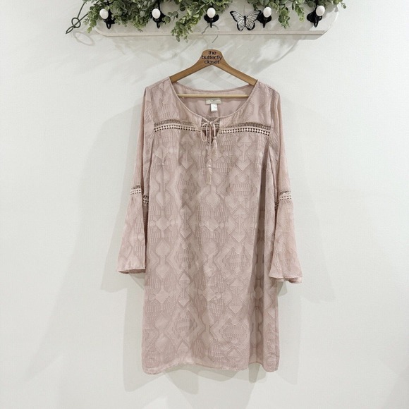 LOFT Dresses & Skirts - Loft Blush Pink Bell Sleeve Textured Dress Boho Large